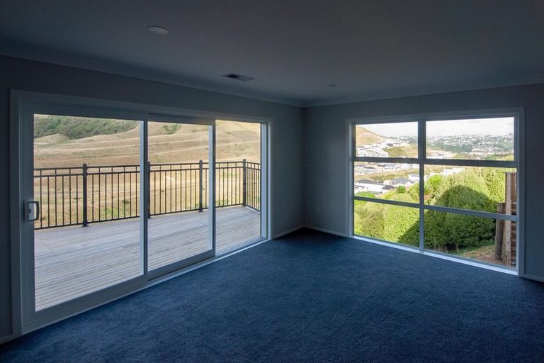 Photo of property in 17 Hattersley Grove, Churton Park, Wellington, 6037