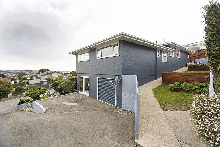 Photo of property in 12 Selwyn Street, South Hill, Oamaru, 9400