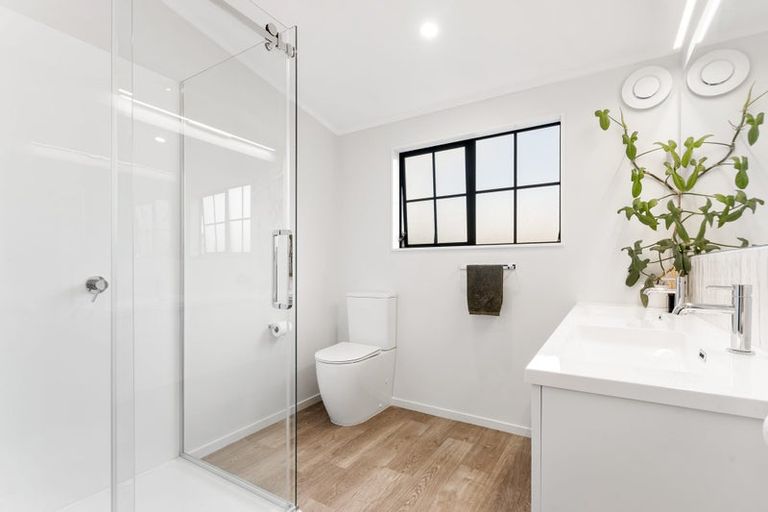 Photo of property in 19 Crampton Court, Orewa, 0931