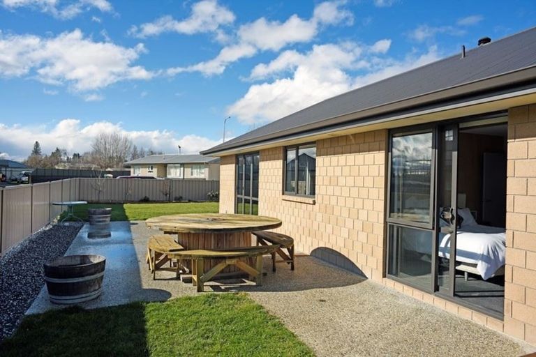 Photo of property in 28 Plunket Street, Omakau, 9376