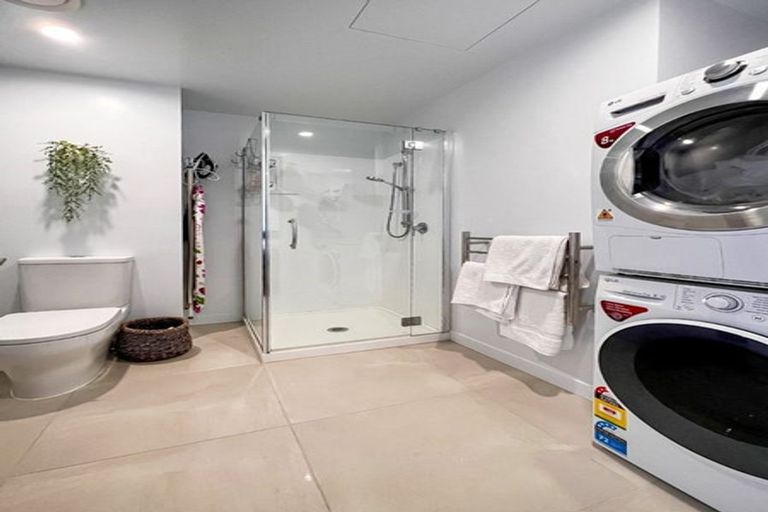 Photo of property in Frank Sargeson Apts, 108/80 Anzac Street, Takapuna, Auckland, 0622