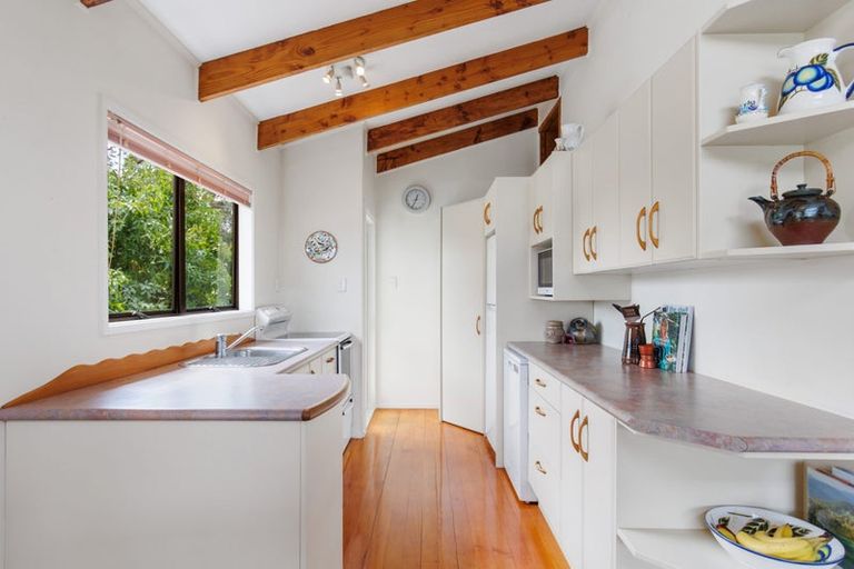 Photo of property in 47 Pemberton Avenue, Bayview, Auckland, 0629