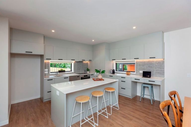 Photo of property in 77 Amohia Street, Paraparaumu, 5032