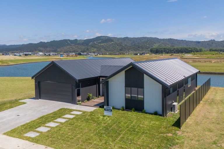 Photo of property in 17 Kahu Crescent, Whitianga, 3510