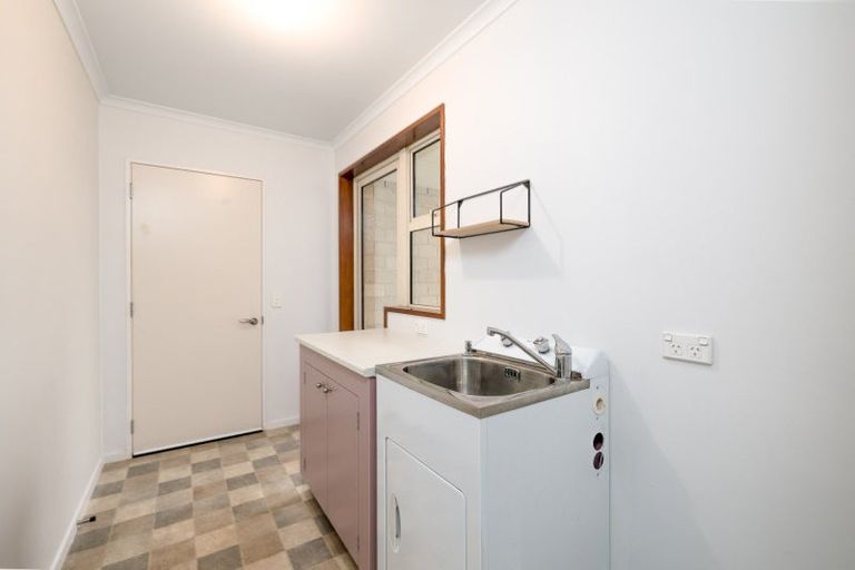 Photo of property in 17 Bond Street, Waimate, 7924