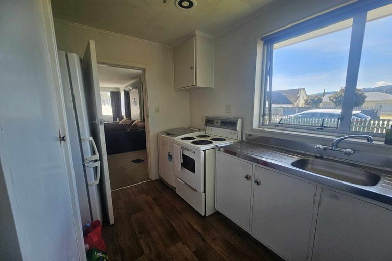 Photo of property in 1/728 Fergusson Drive, Elderslea, Upper Hutt, 5018