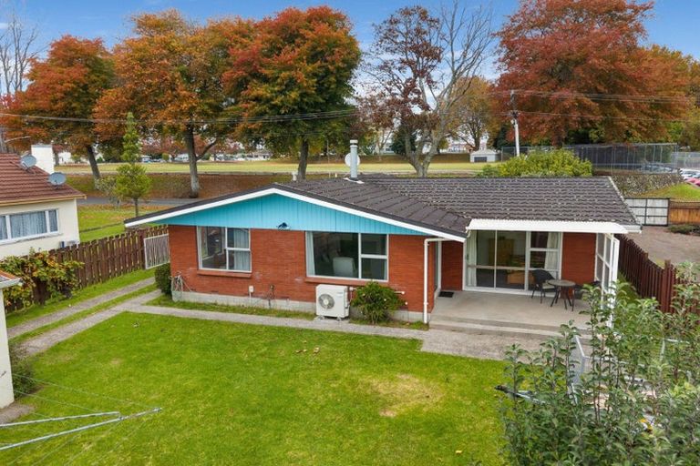 Photo of property in 61 Queen Street, Te Puke, 3119