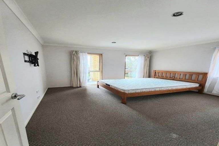 Photo of property in 15 Domain Lane, Mangere Bridge, Auckland, 2022