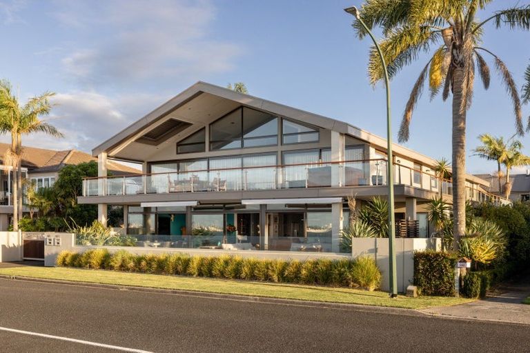 Photo of property in 98 Harbour Drive, Otumoetai, Tauranga, 3110