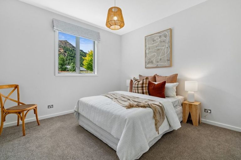 Photo of property in Butel Park, 22 Essex Avenue, Arrowtown, 9302