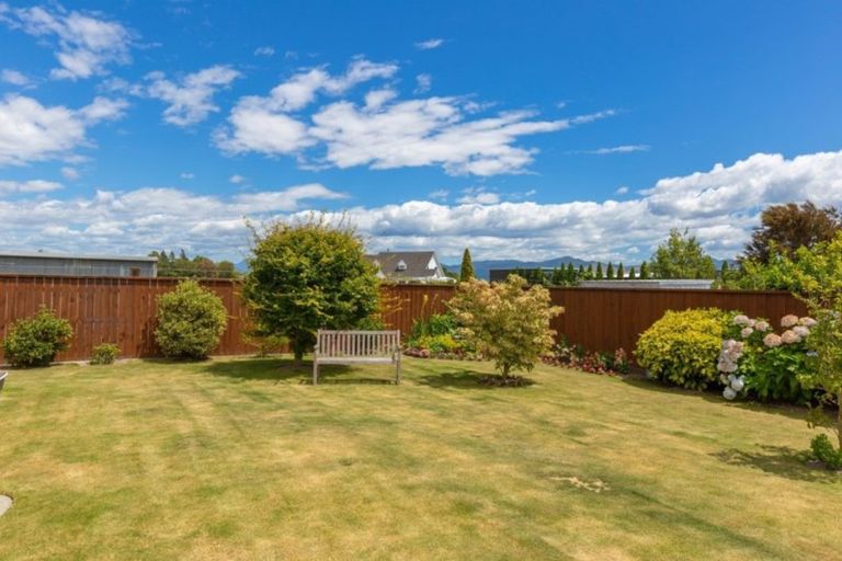 Photo of property in 8 Clearwater Place, Mayfield, Blenheim, 7201