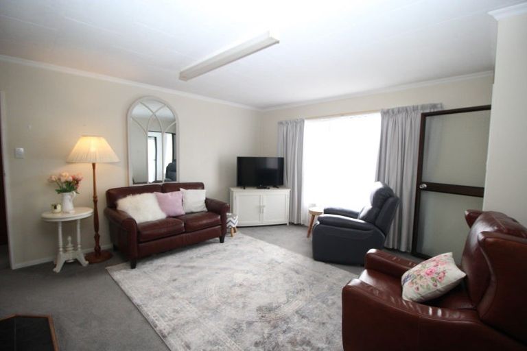 Photo of property in 28b Pollen Street, Woodville, 4920