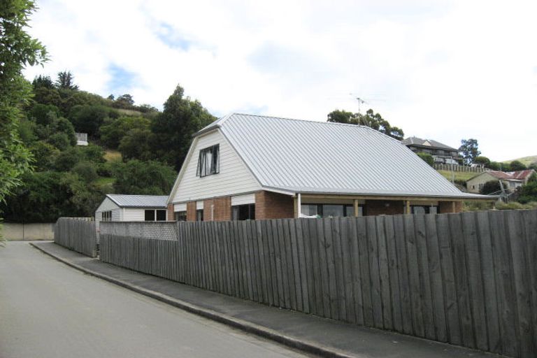 Photo of property in 1 Ardtrea Lane, Heathcote Valley, Christchurch, 8022
