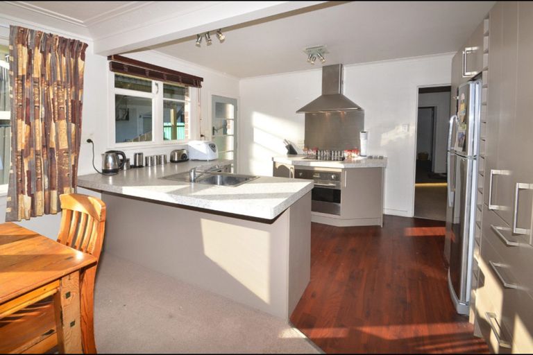 Photo of property in 27 Tower Avenue, Waverley, Dunedin, 9013