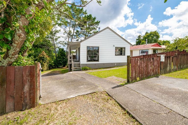 Photo of property in 11 Kellett Road, Ranui, Auckland, 0612