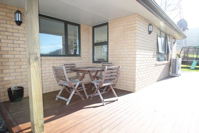 Photo of property in 6 Kohu Place, Halfway Bush, Dunedin, 9010