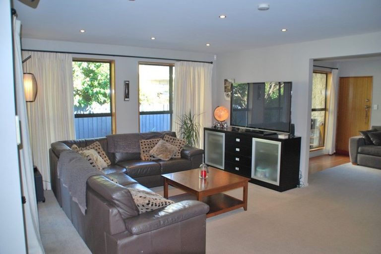 Photo of property in 19 O'halloran Drive, Halswell, Christchurch, 8025