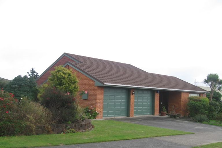 Photo of property in 26 Exploration Way, Whitby, Porirua, 5024