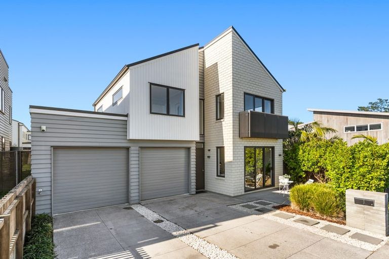 Photo of property in 1 Saltmarsh Road, Hobsonville, Auckland, 0616