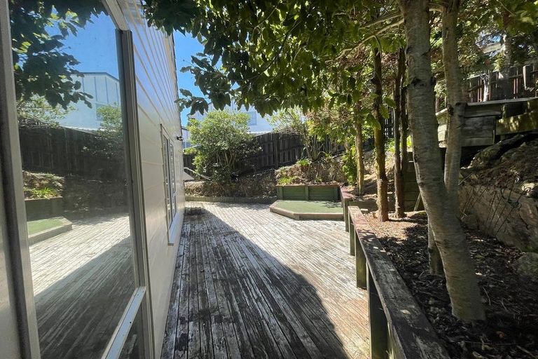 Photo of property in 146 Mark Avenue, Grenada Village, Wellington, 6037