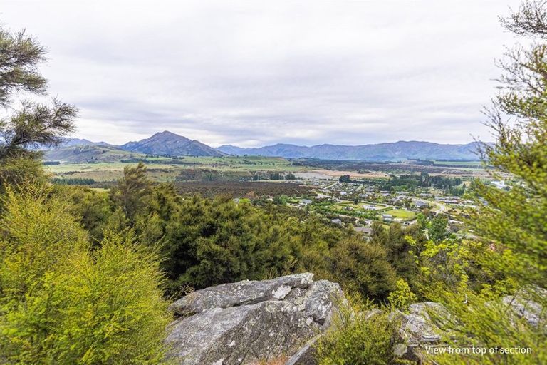 Photo of property in 69 Kanuka Rise, Albert Town, Wanaka, 9305