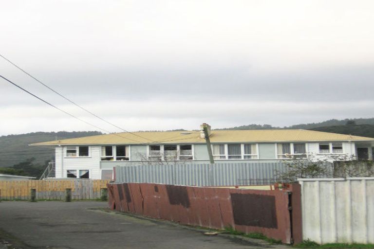Photo of property in 12 Hanson Grove, Stokes Valley, Lower Hutt, 5019