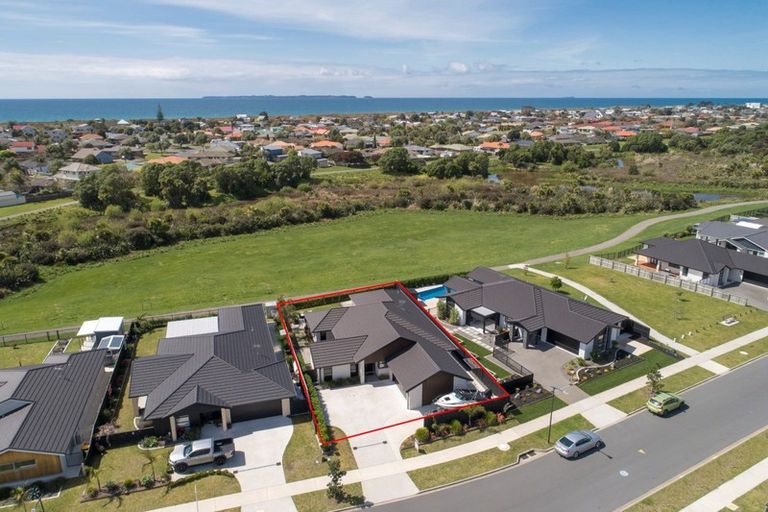 Photo of property in 56 Drabble Crescent, Papamoa Beach, Papamoa, 3118