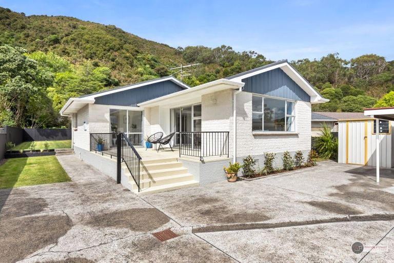 Photo of property in 101a Wyndrum Avenue, Waterloo, Lower Hutt, 5011