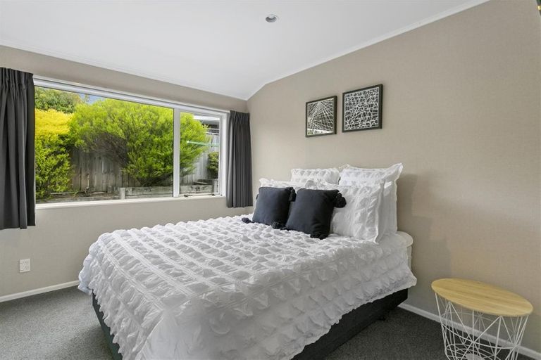 Photo of property in 11 Golders Place, Richmond Heights, Taupo, 3330
