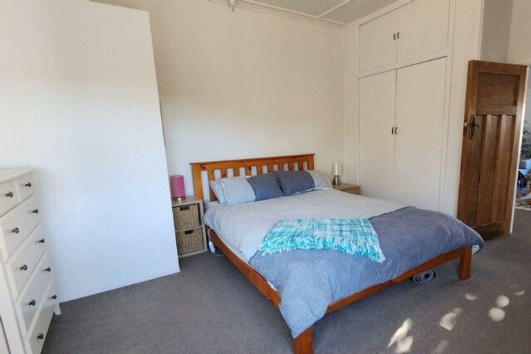 Photo of property in 1/12 Northumberland Avenue, Belmont, Auckland, 0622