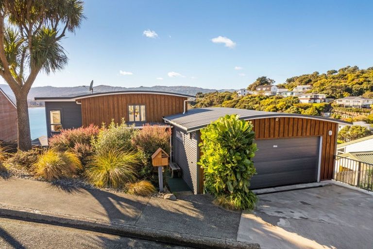 Photo of property in 12 The Anchorage, Whitby, Porirua, 5024