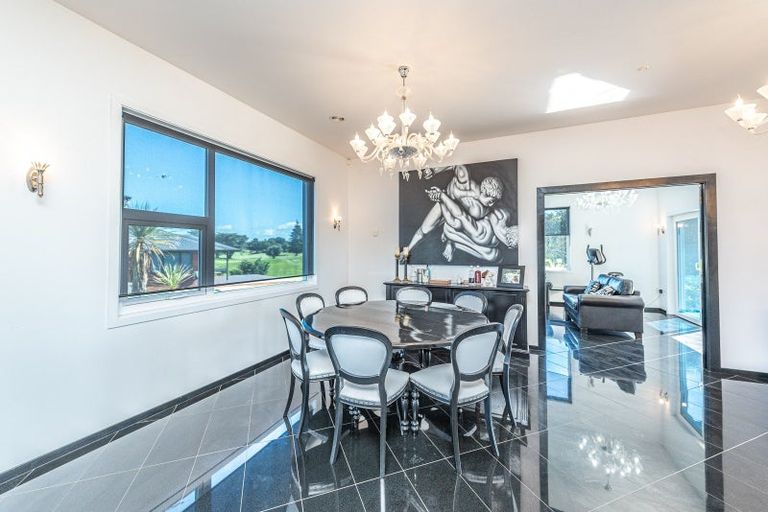 Photo of property in 35 Golf Vue Place, Castlecliff, Whanganui, 4501