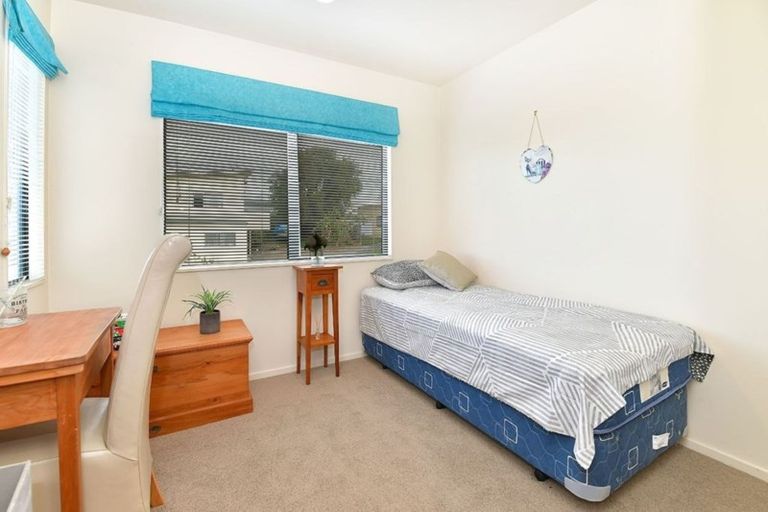 Photo of property in 23/4 Brixton Road, Manly, Whangaparaoa, 0930