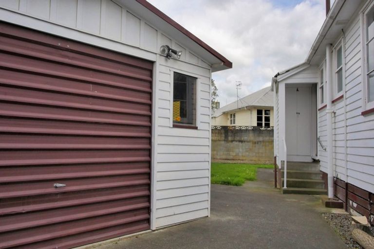 Photo of property in 34 Clyde Crescent, Roslyn, Palmerston North, 4414