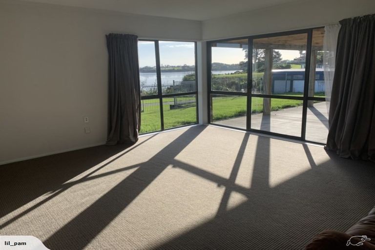 Photo of property in 47 St Annes Crescent, Wattle Downs, Auckland, 2103