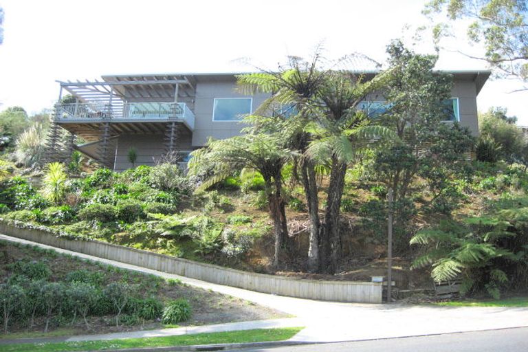 Photo of property in 117 Poplar Grove, Whalers Gate, New Plymouth, 4310