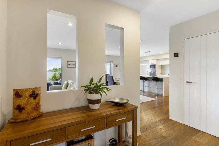 Photo of property in 31 Beachwood Drive, Hatfields Beach, Orewa, 0931