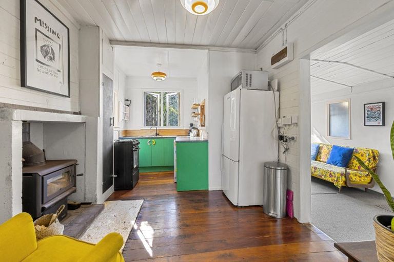 Photo of property in 34 Government Road, Raglan, 3225