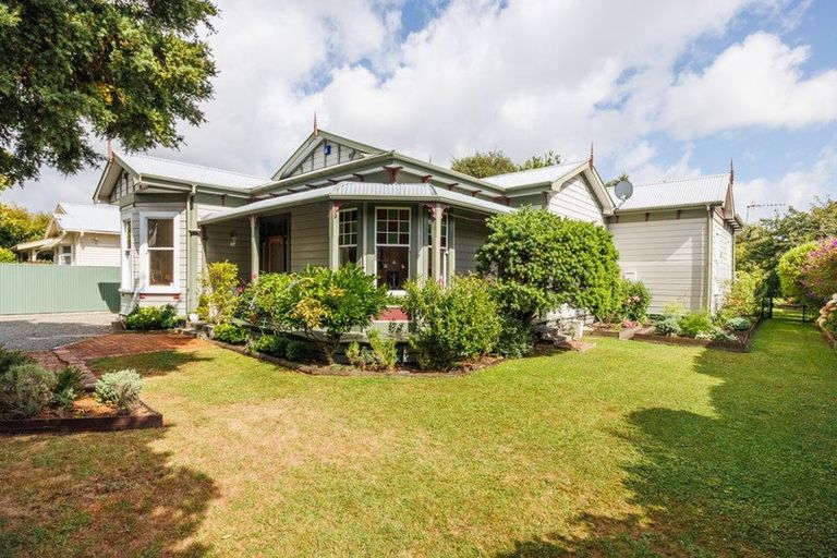 Photo of property in 301 College Street, West End, Palmerston North, 4410