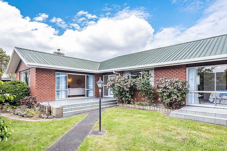 Photo of property in 3 Belvedere Avenue, Waikanae, 5036