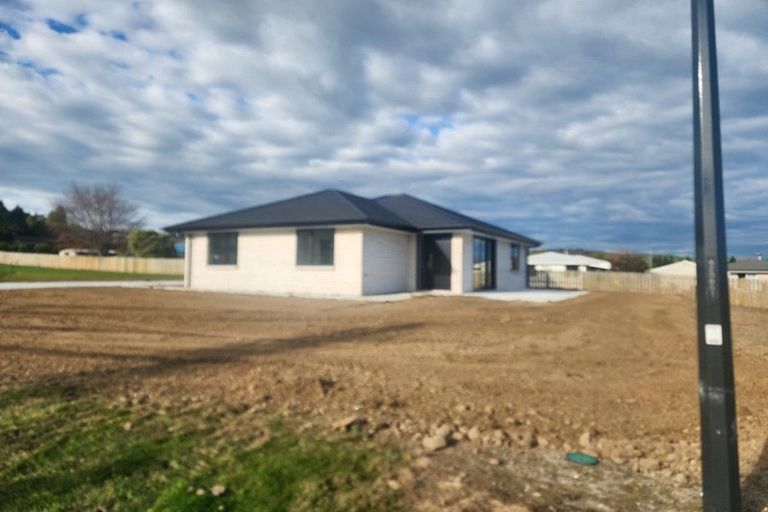 Photo of property in 8 Kahikatea Drive, East Gore, 9710