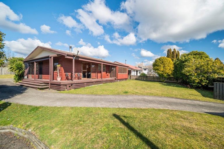 Photo of property in 17 Porikapa Road, Owhata, Rotorua, 3010