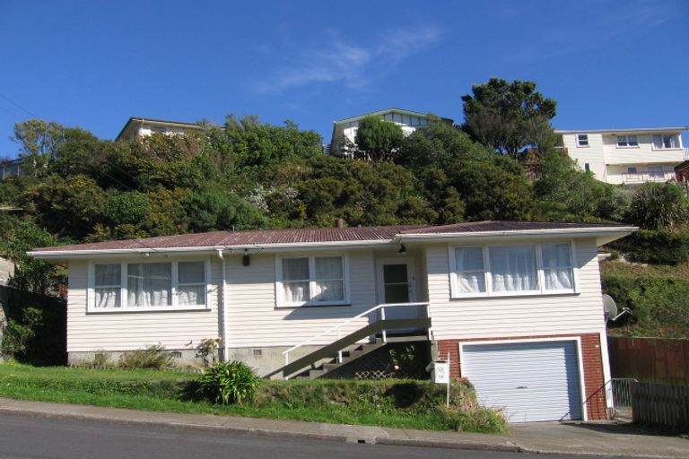 Photo of property in 98 Beazley Avenue, Paparangi, Wellington, 6037