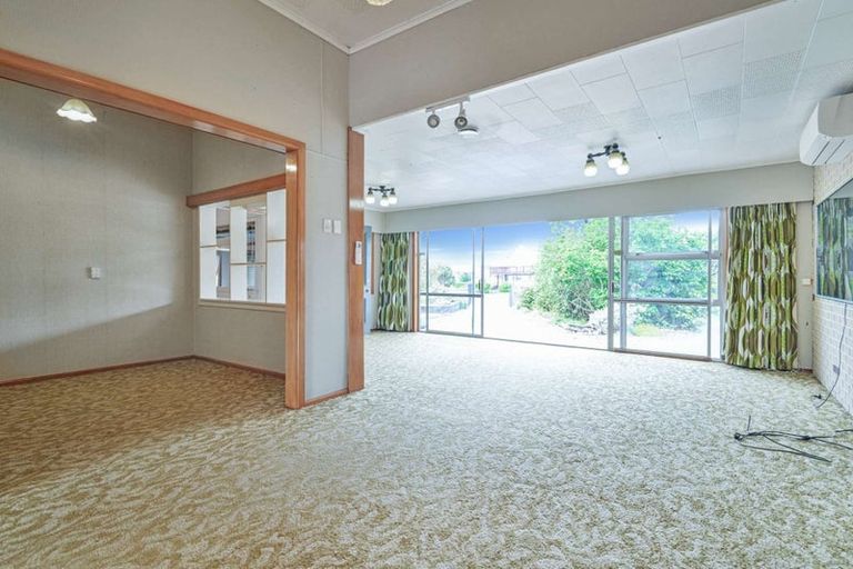 Photo of property in 19 Melville Street, Waipawa, 4210