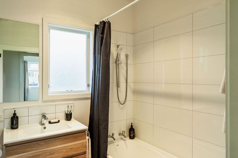 Photo of property in 127 Nuffield Avenue, Marewa, Napier, 4110