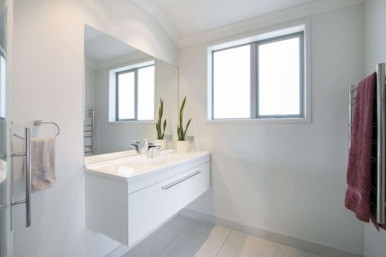 Photo of property in 5 Riverside Place, Katikati, 3129