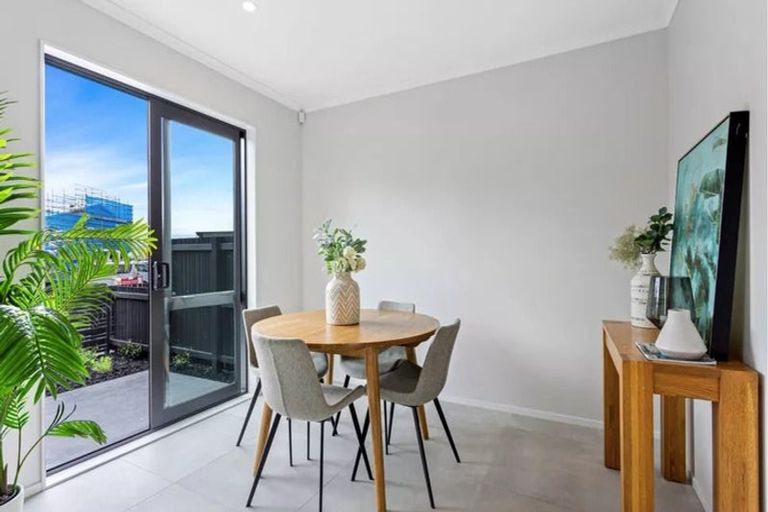 Photo of property in 17 Hema Road, Hobsonville, Auckland, 0616