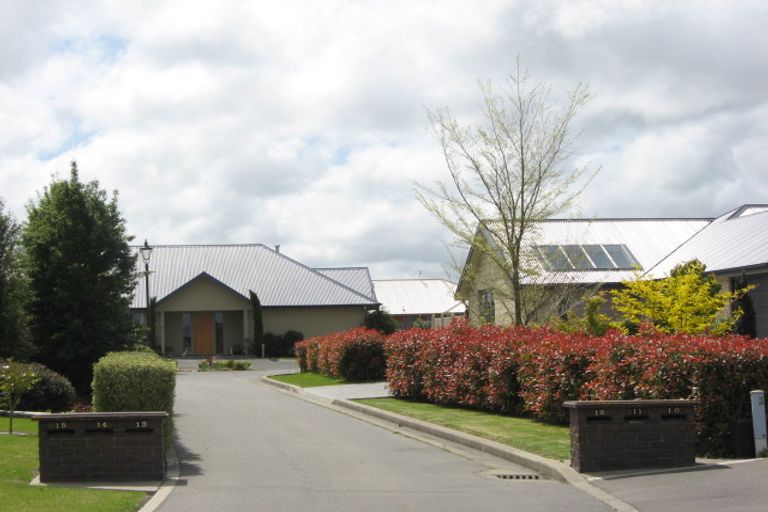Photo of property in 11 Calvandra Grove, Rangiora, 7400