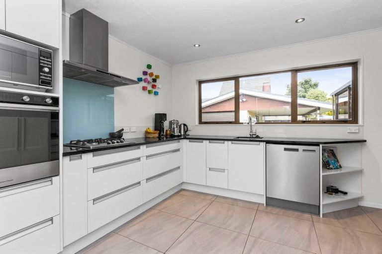 Photo of property in 25 Surrey Street, Taradale, Napier, 4112