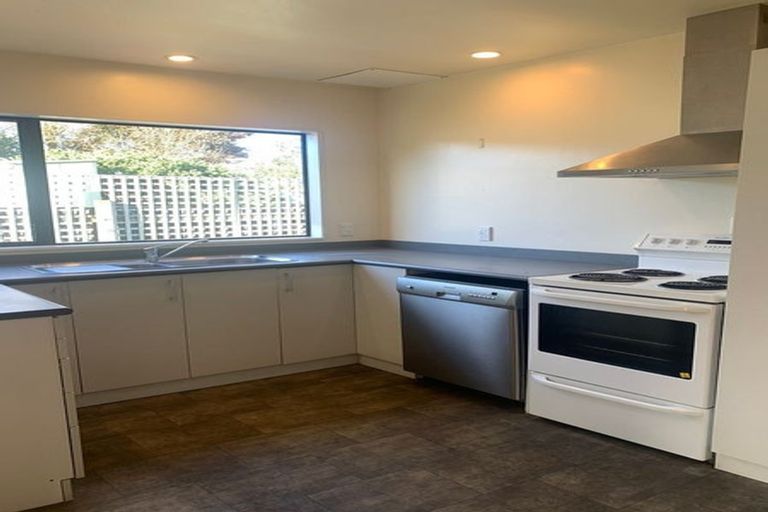 Photo of property in 13a Tama Street, Alicetown, Lower Hutt, 5010